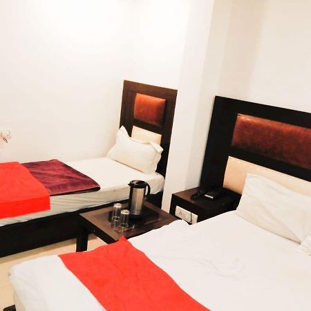 Hotel Revels By A1Rooms Neu-Delhi Exterior foto