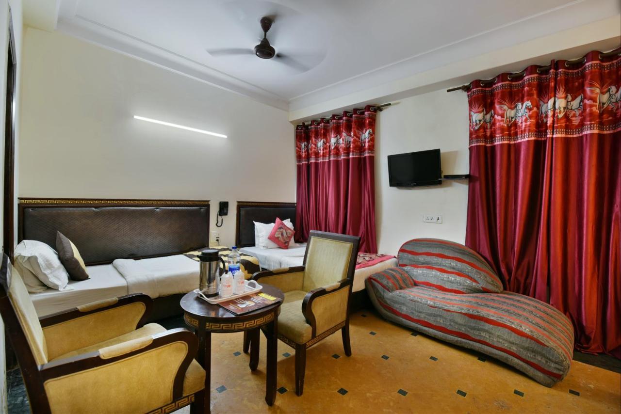 Hotel Revels By A1Rooms Neu-Delhi Exterior foto