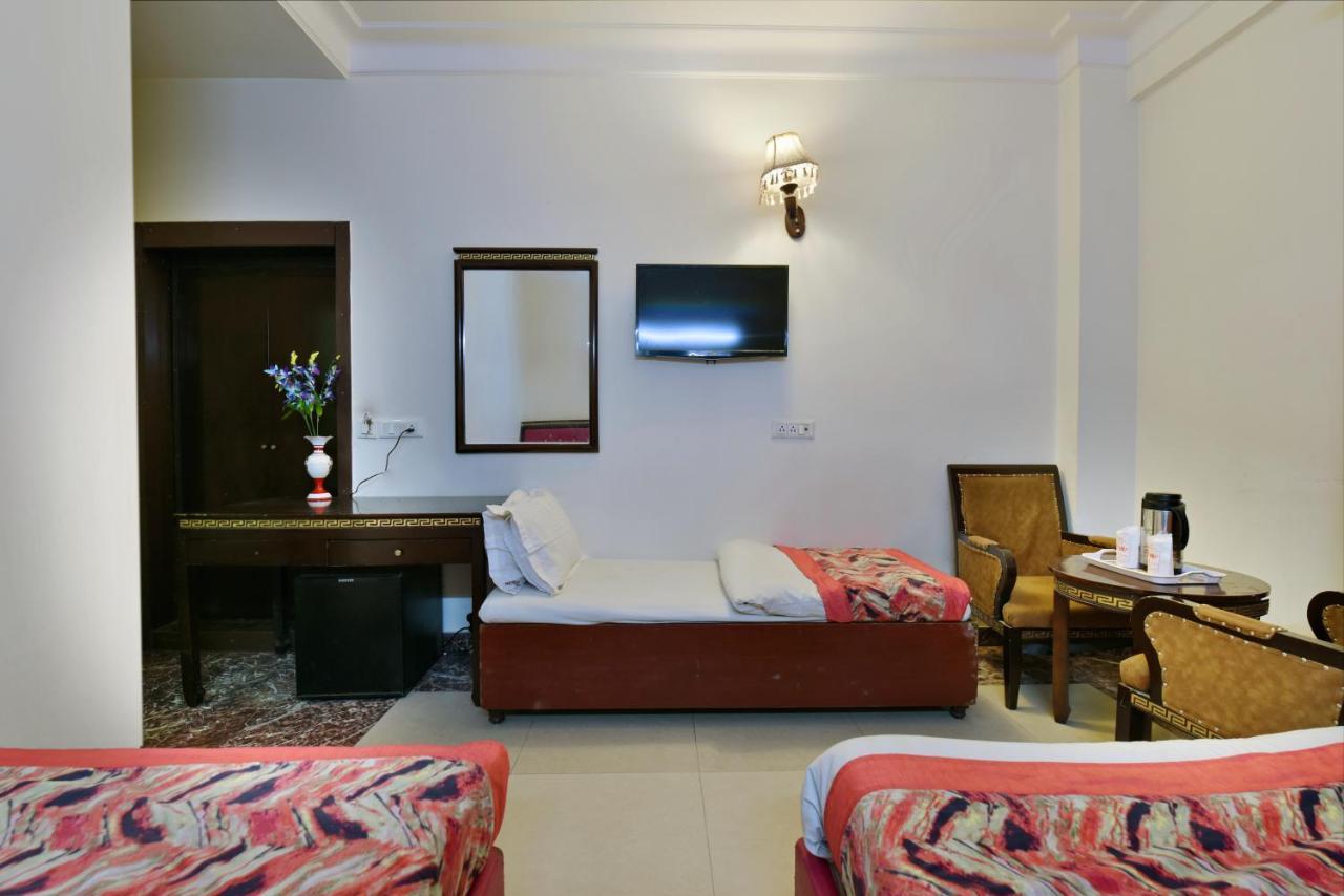 Hotel Revels By A1Rooms Neu-Delhi Exterior foto