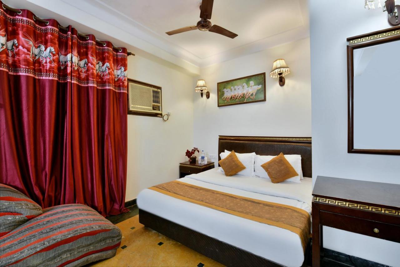 Hotel Revels By A1Rooms Neu-Delhi Exterior foto