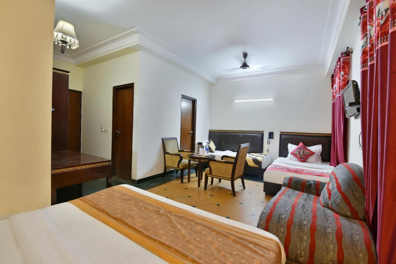 Hotel Revels By A1Rooms Neu-Delhi Exterior foto