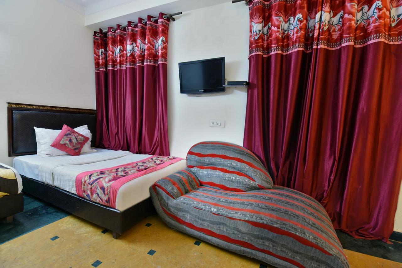 Hotel Revels By A1Rooms Neu-Delhi Exterior foto