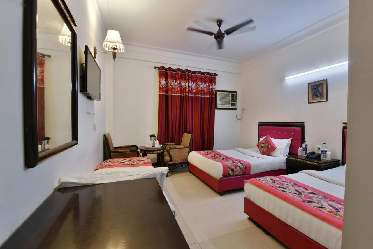 Hotel Revels By A1Rooms Neu-Delhi Exterior foto