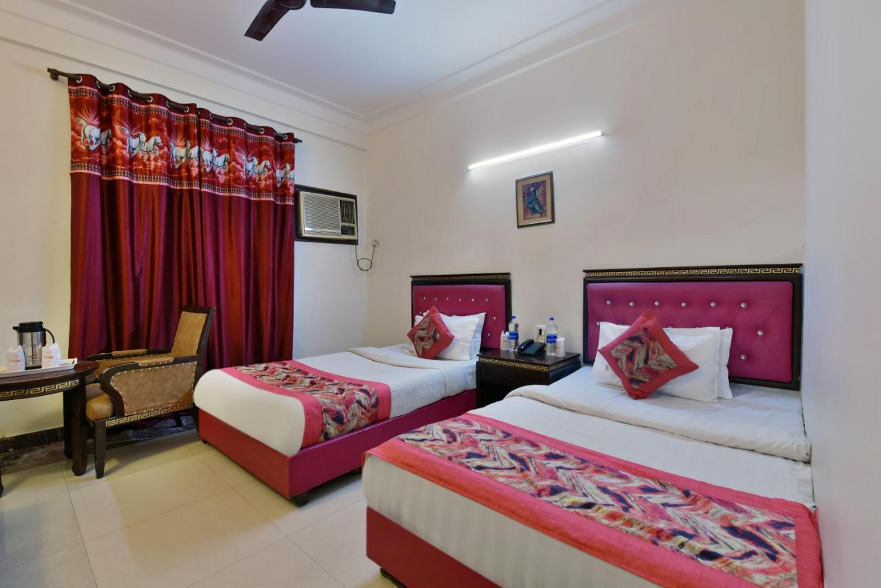 Hotel Revels By A1Rooms Neu-Delhi Exterior foto